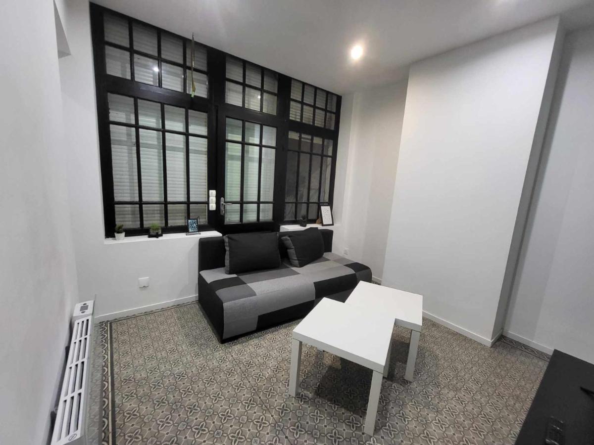 Apartamento Place Du Canada 2 Valenciennes Exterior foto